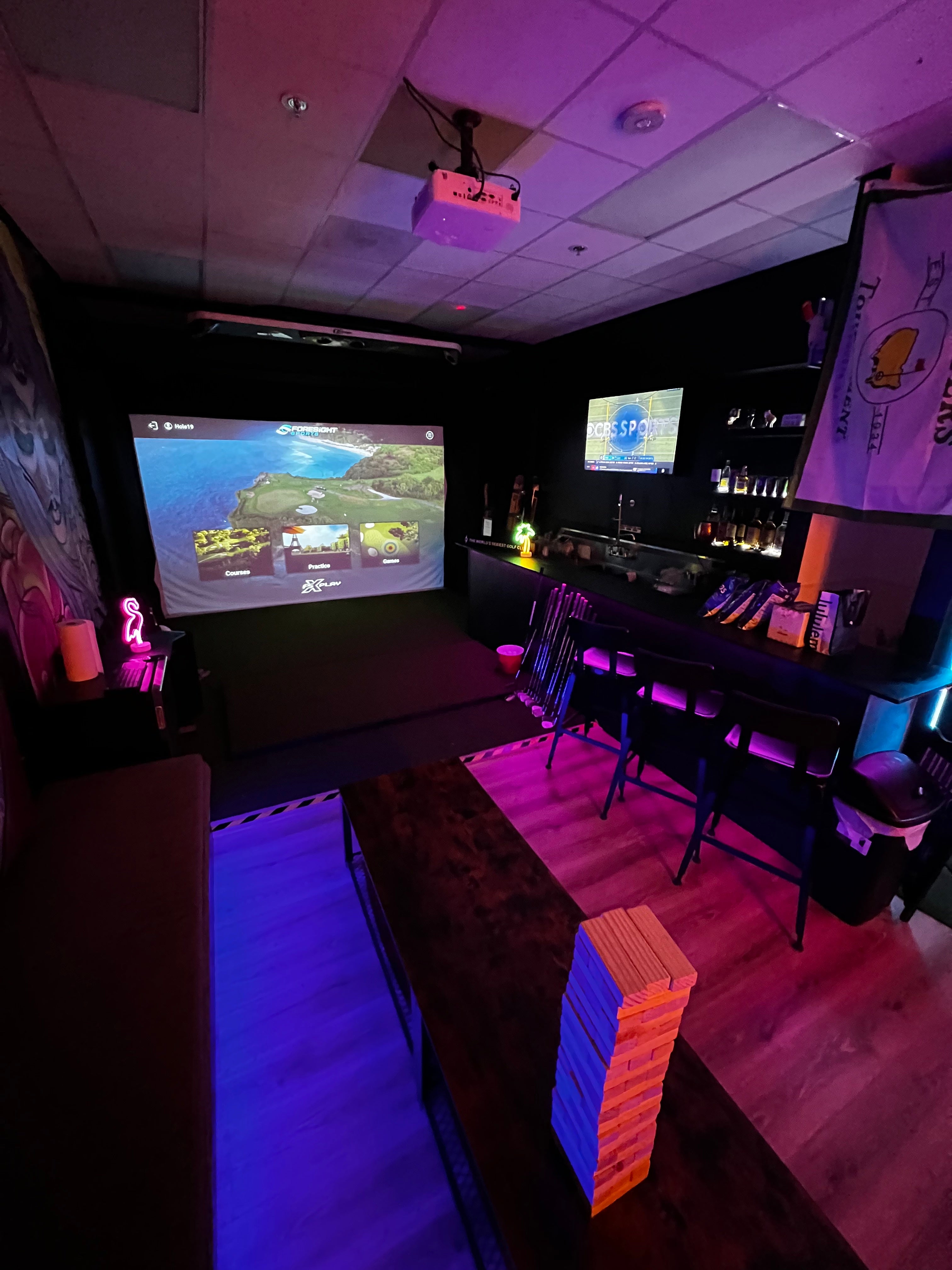 GOLF SIMULATOR – Playground Mini Golf